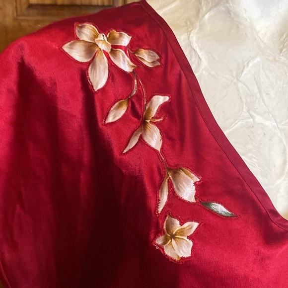 OSCAR DE LA RENTA Vintage 70s Silk Sateen ruby red caftan like v-neck maxi dress - Picture 7 of 14